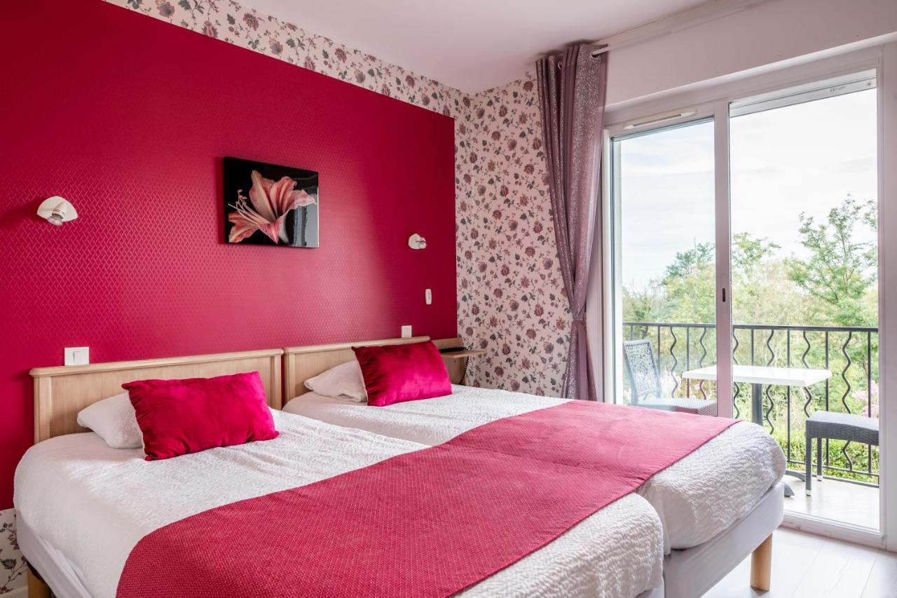 Aux Tauzins Hotell Montfort-en-Chalosse Exteriör bild