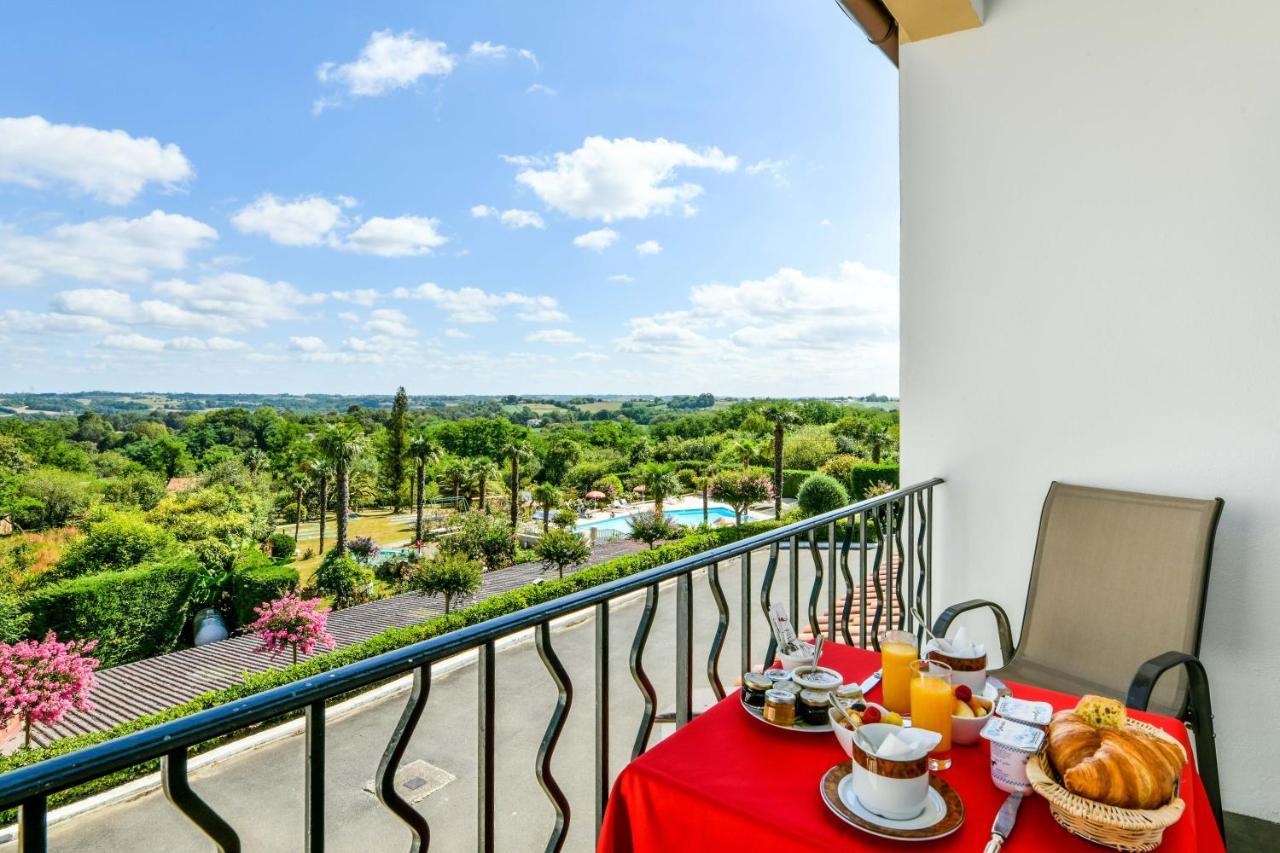 Aux Tauzins Hotell Montfort-en-Chalosse Exteriör bild