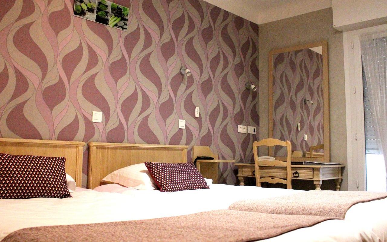 Aux Tauzins Hotell Montfort-en-Chalosse Exteriör bild